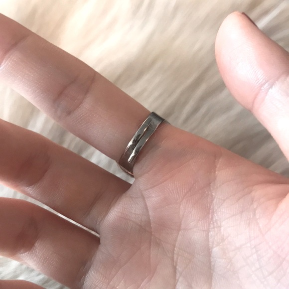 💍 Rose gold adjustable ring with crystals - Picture 3 of 4